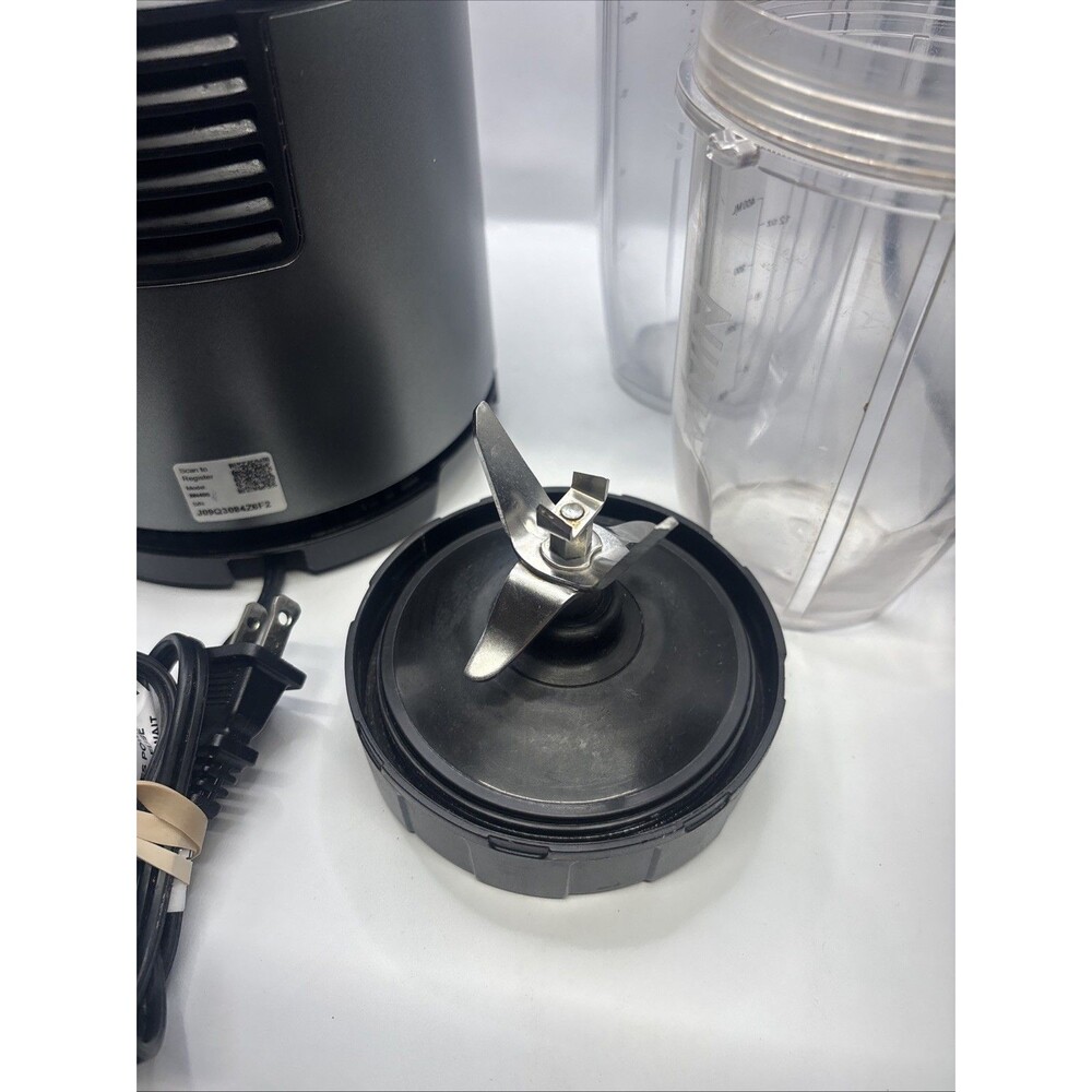 Ninja Nutri Blender Pro Auto IQ 1000 Watts BN400 & 2 Cups - Picture 13 of 16